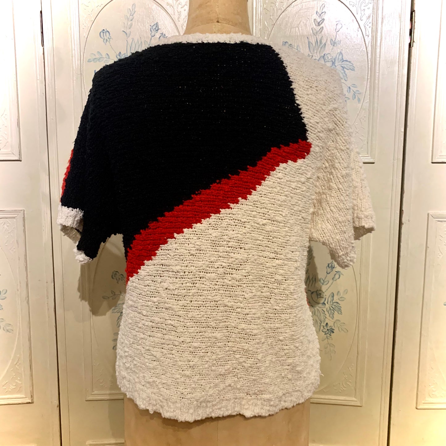 Campus casuals cool abstract print chunky knit sweater